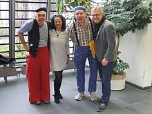 Daniela Neubauer, Organisation und Marketing BIBUS GmbH und Michael Neubauer, Geschäftsführer BIBUS GmbH mit den „Hieroniemuß´ Doctor-Clowns“ unter Leitung von Reinhard Böhm